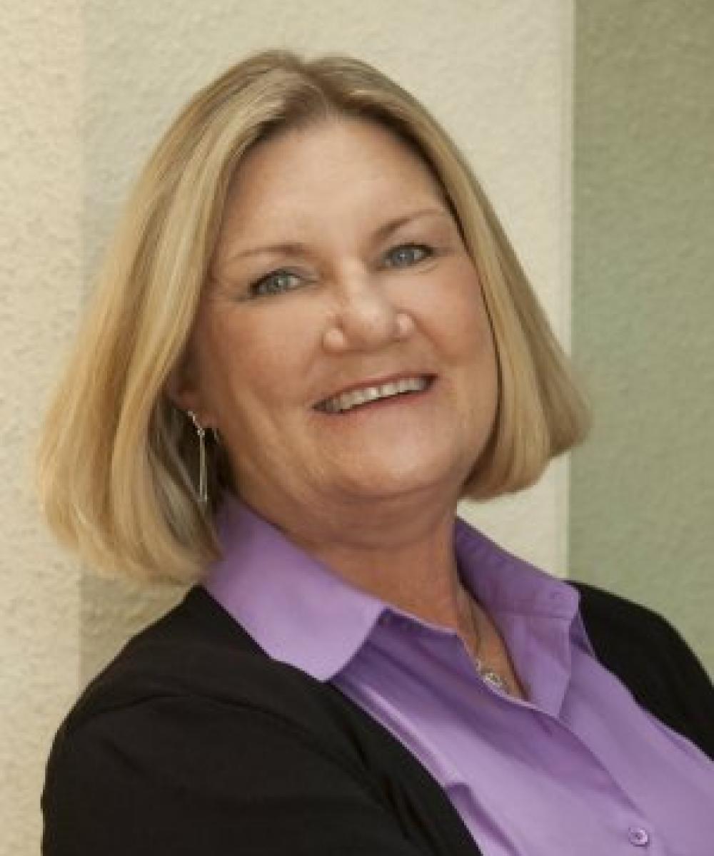 Lisa Brereton headshot